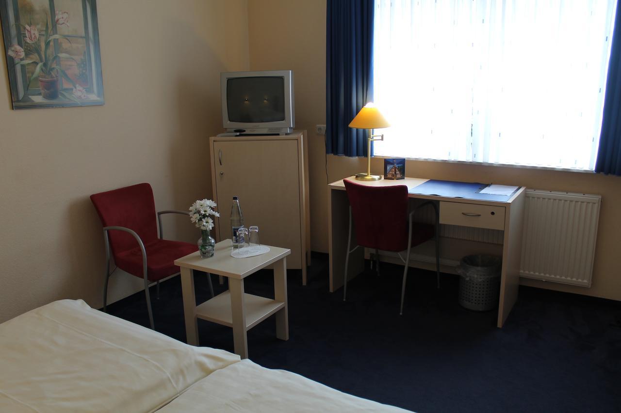 Gasthaus Zur Alten Eiche Hamburg-Harburg Kamer foto